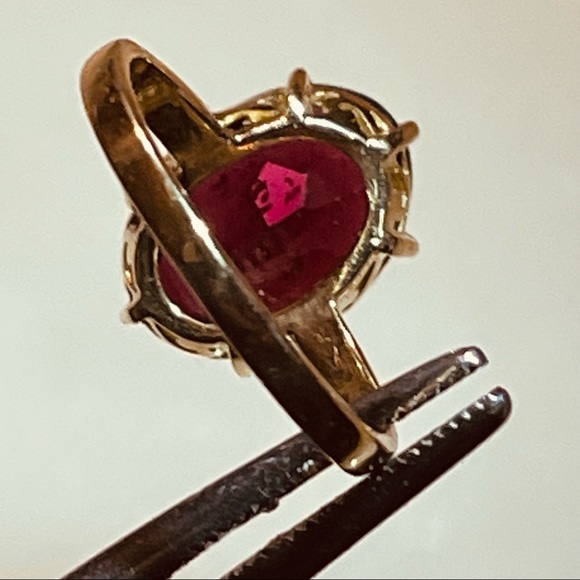 ❣️Splendid 14k Gold Vintage Oval Cut Garnet ring! Elegant and Classic! - Picture 10 of 15